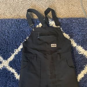 Women’s black Burton snow pants